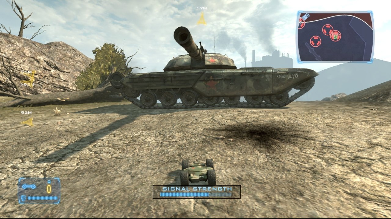 [29/02/2008] Mehrspieler-Shooter Frontlines: Fuel of War: Der flache Tigerläufer (Allianz) ist ab Stufe zwei verfügbar und wurde ebenfalls mit einer Sprengstoffladung bestückt. Diese ist allerdings stark genug, einen ausgewachsenen Panzer in die Luft zu sprengen. Hierzu lässt man die Drohne am besten von hinten heranrollen und drückt die rechte Schultertaste, sobald sie sich unter dem Panzer befindet.