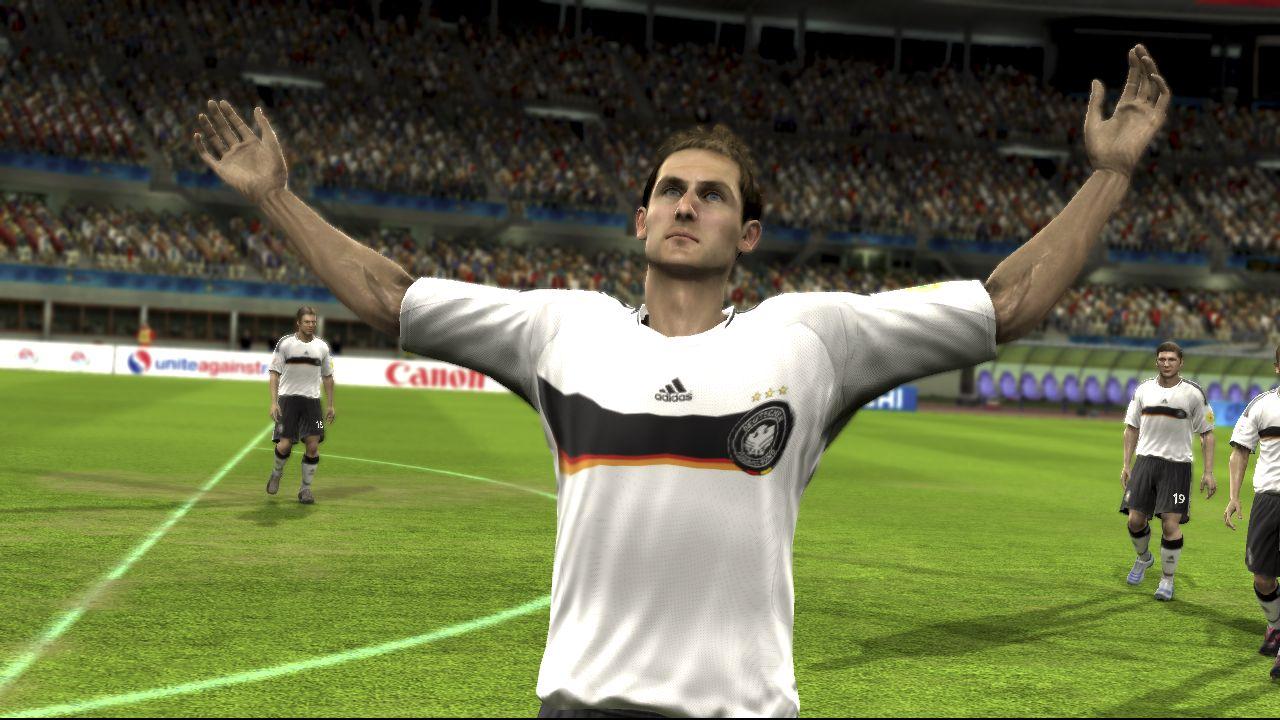 [16/04/2008] Xbox 360 - UEFA Euro 2008 - Einige Profis wie Miro Klose sind grafisch hervorragend umgesetzt, ...