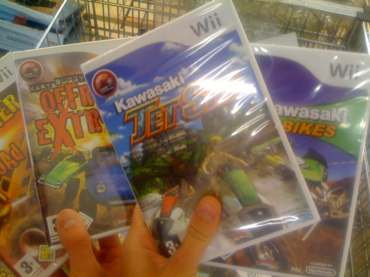 [04/06/2008] Billig-Spiele vom Discounter - Manchmal greifen Weihnachtsmann und/ oder Christkind auch zu preiswerten Spielen beim Discounter um die Ecke. Da ihr diese Spiele womöglich nur schwer loswerdet, solltet ihr den verantwortlichen Schenker um den Kassenbeleg bitten.