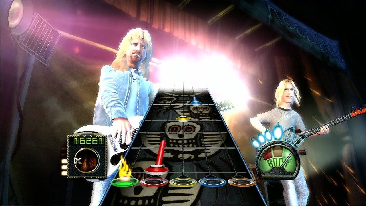 [12/08/2008] Wie gewohnt rocken die Stars auf der Bühne zum gespielten Song ab!