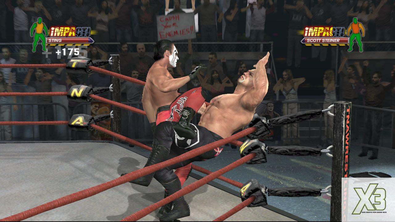 [08/09/2008] X3 - Xbox 360 - TNA iMPACT! - Schleudert euren Gegner in die Ringecke und setzt ihm anschließend mit harten Attacken zu.