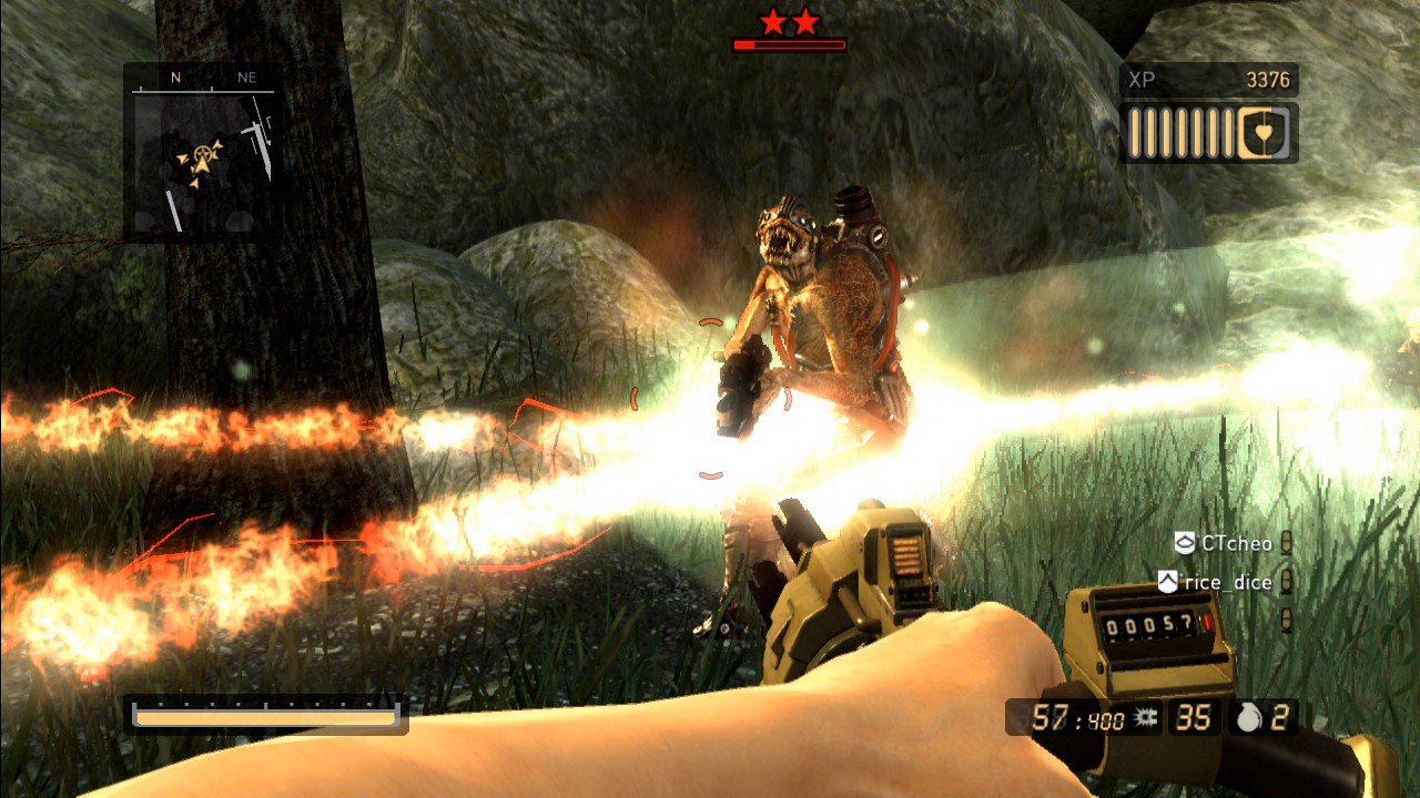 [28/10/2008] Resistance 2 Beta: Im Koop-Modus bekommt ein Gegner Feuer von allen Seiten. Die Strahlenwaffe benutzen die Medics.