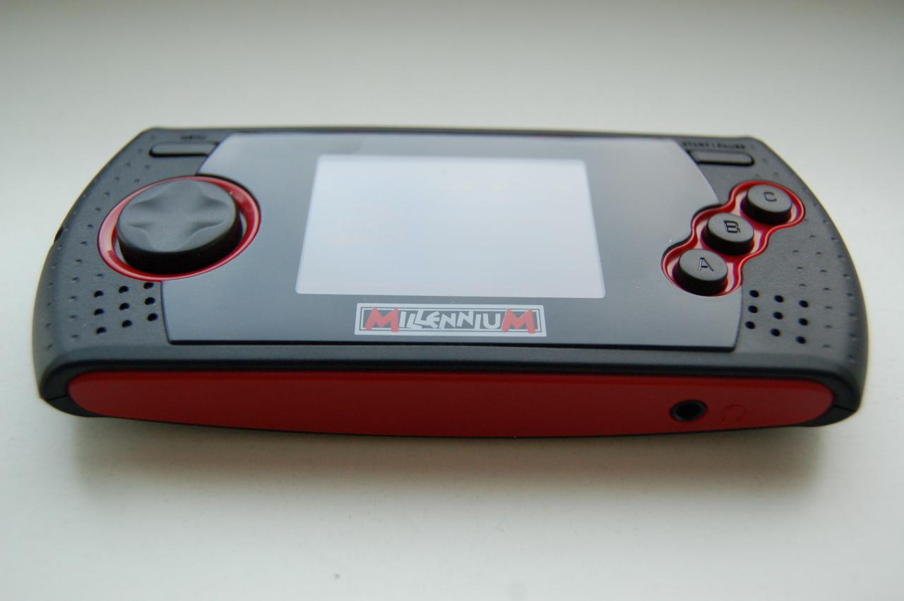 [28/11/2008] IM VERGLEICH: Das Aldi-Mega Drive (12)