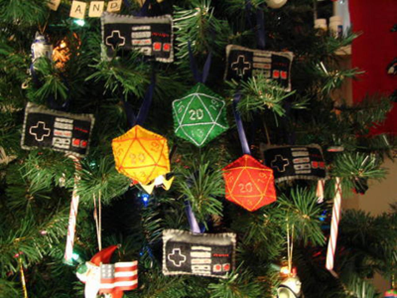 [11/02/2009] Weihnachtsschmuck im NES-Design