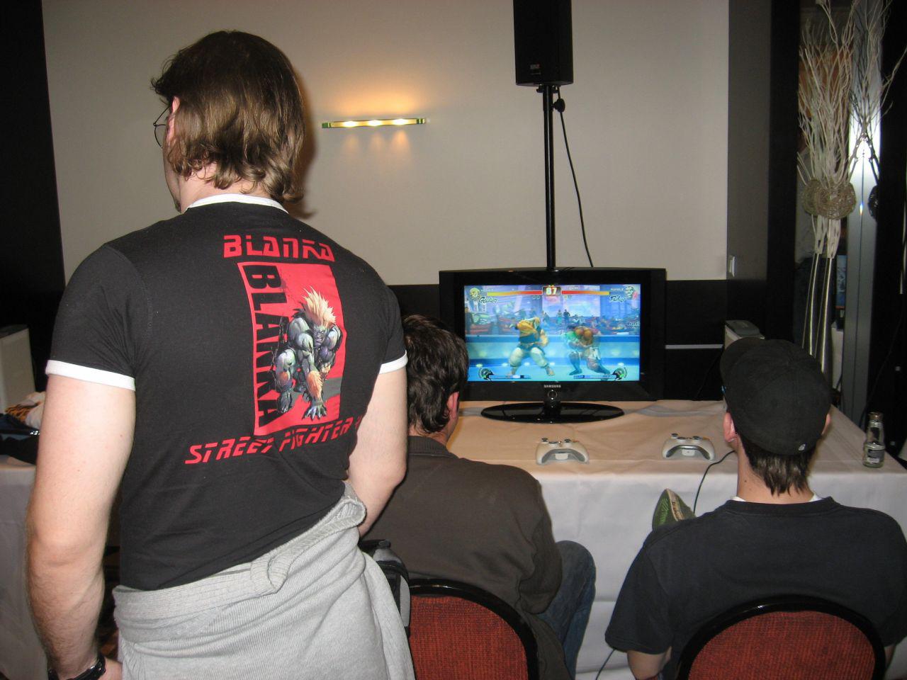 [16/06/2009] Fotos von der deutschen Meisterschaft in Street Fighter 4 (92)