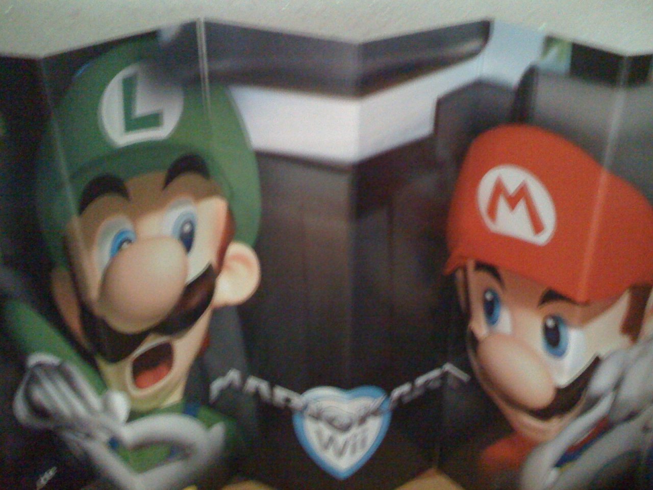 [16/06/2009] Ohne Auto nutzlos: Mario-Kart-Sonnenblenden.
