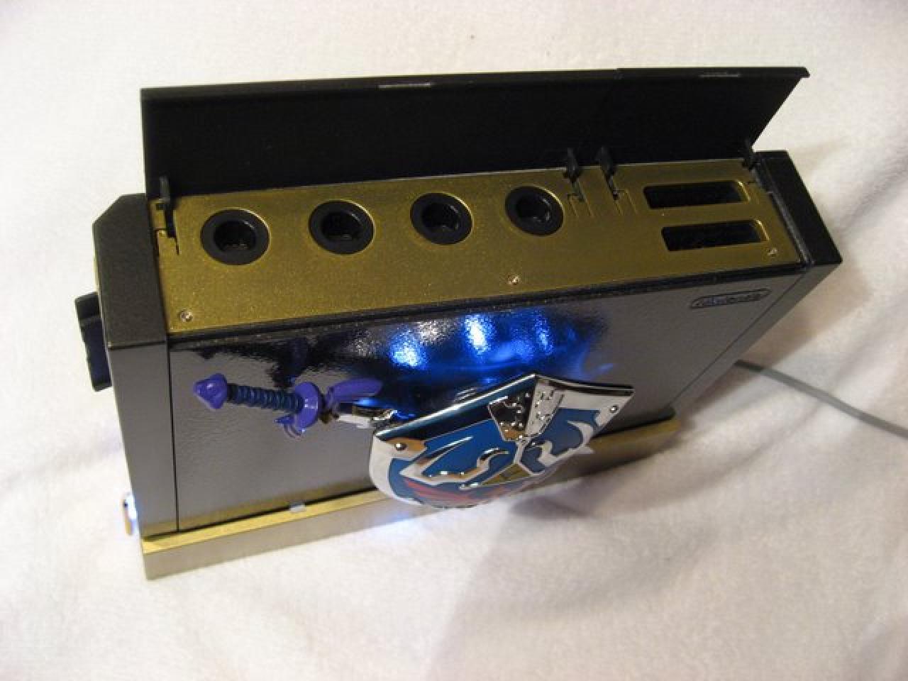 [23/07/2009] Grandiose Zelda-Wii mit Schild und Schwert aus Metall (2)