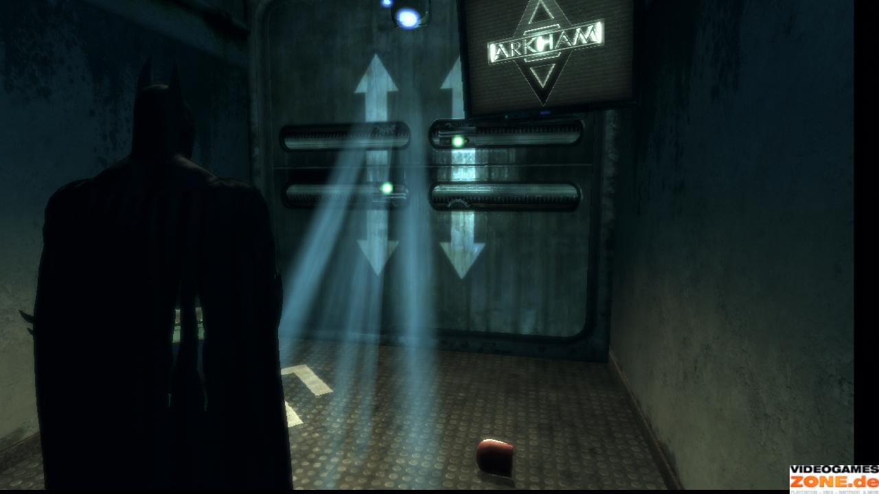 [10/09/2009] Batman muss im Strahl stehen bleiben, damit die Tür sich öffnet.