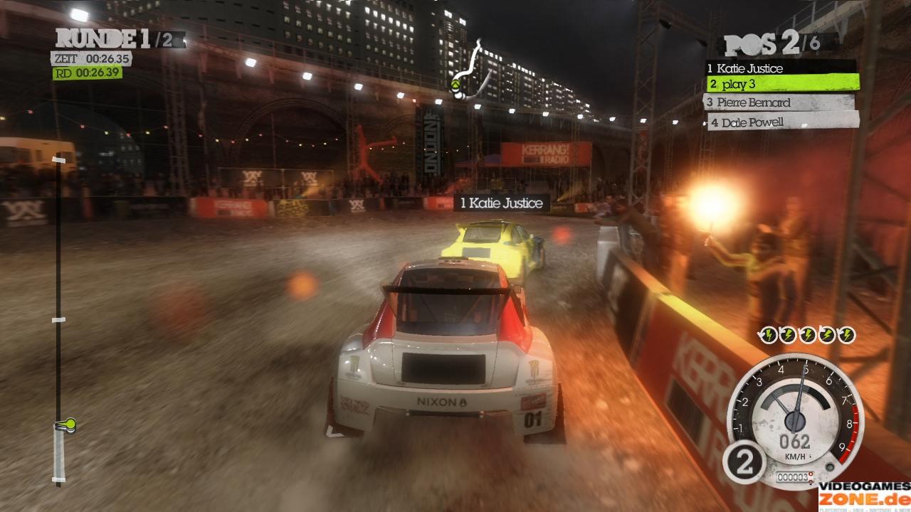 [04/09/2009] Nachtschwärmer: Das Rallycross-Rennen in London fi ndet nachts auf einem verlassenen Fabrikgelände statt.