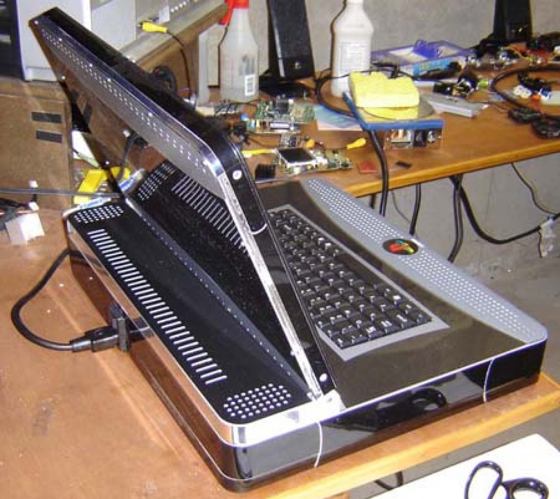 [14/09/2009] PlayStation Laptop