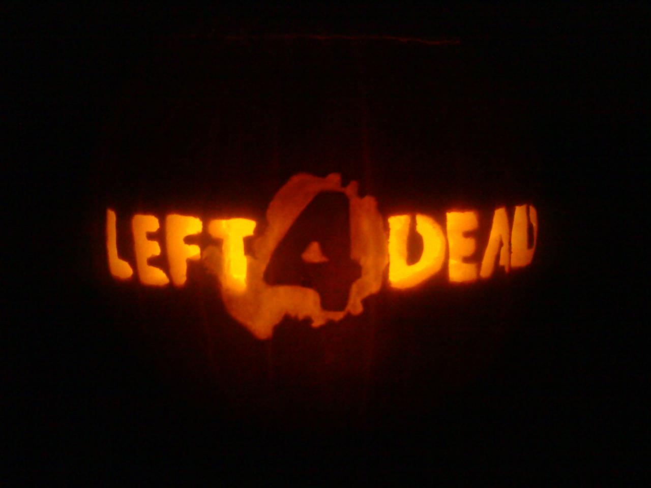 [30/10/2009] Left 4 Dead Kürbis beleuchtet