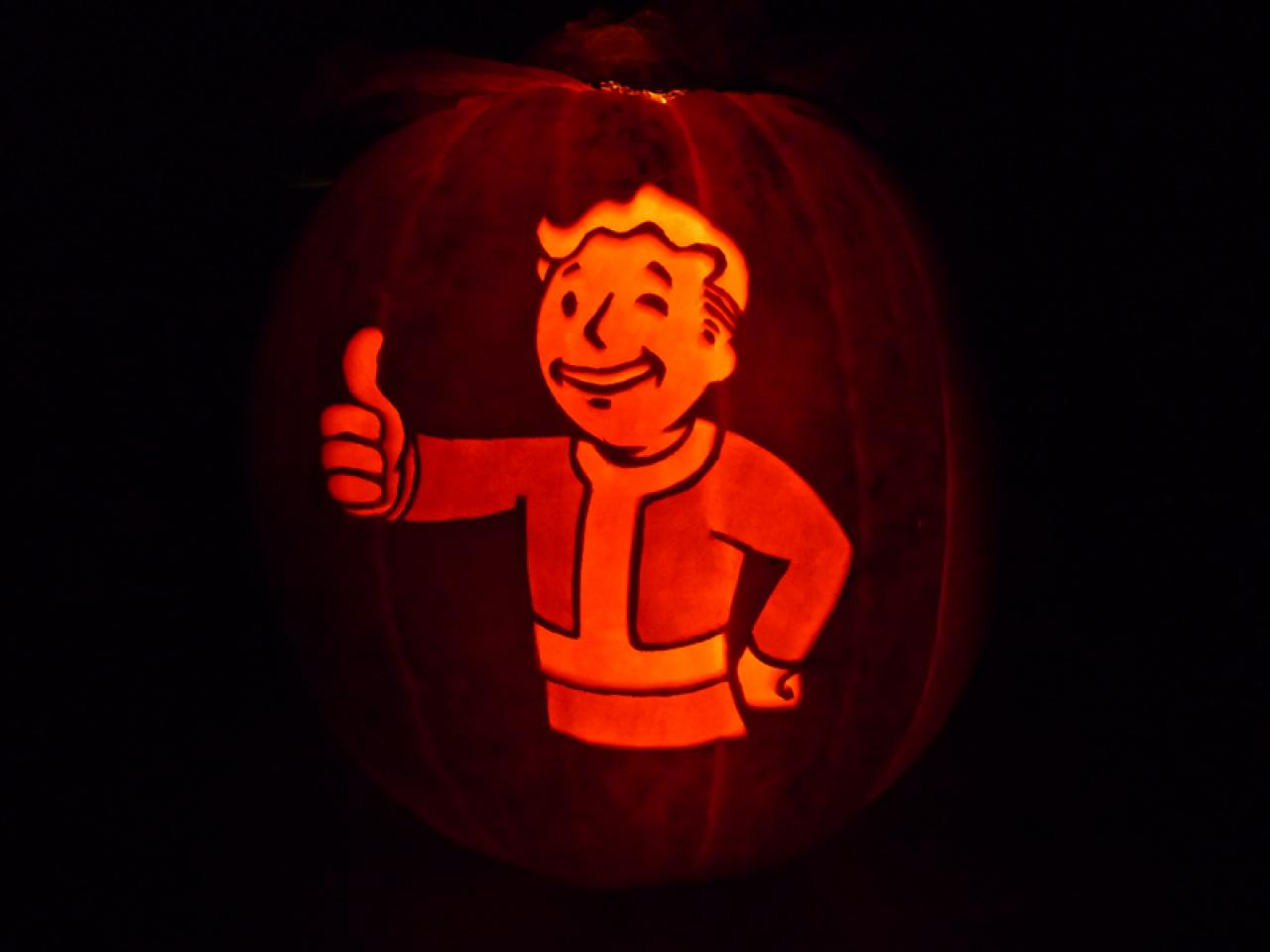 [30/10/2009] Der Vault-Tec Boy aus Fallout 3 auf einem Fallout 3-Kürbis
