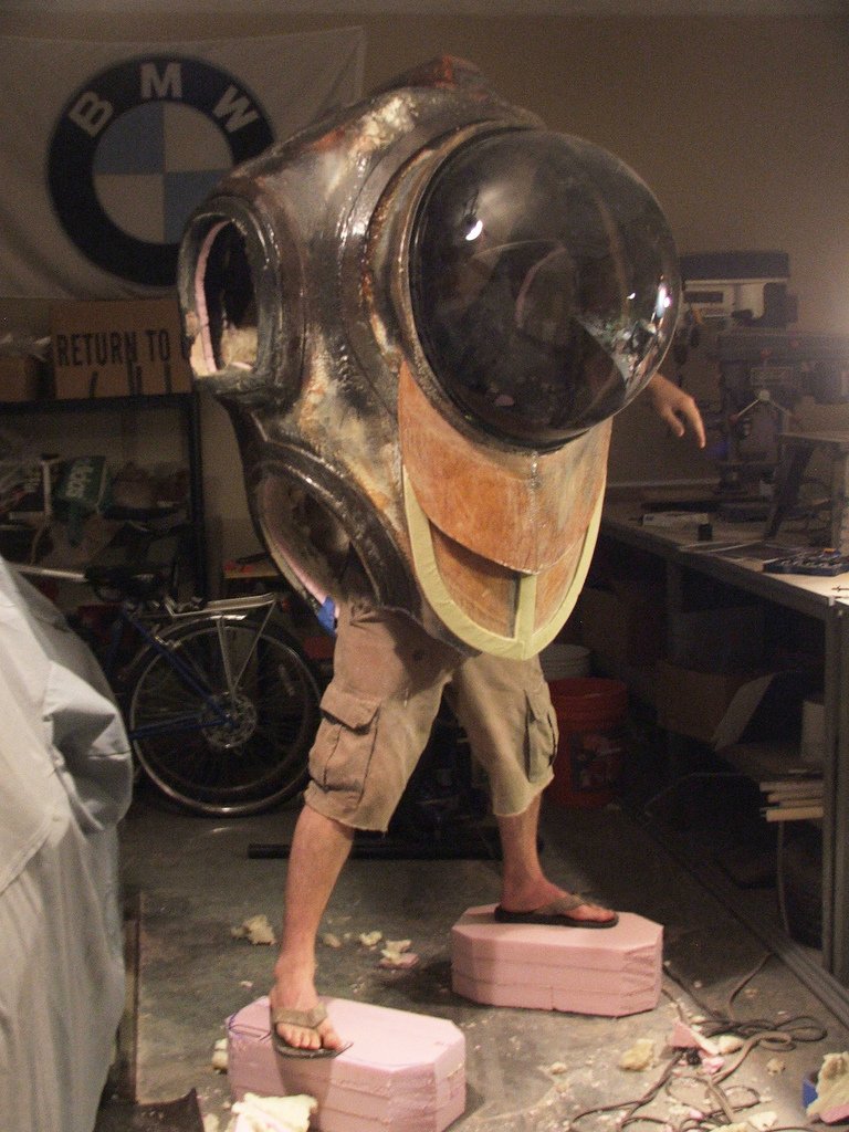 [24/11/2009] Der Bau des Big Daddy Kostümes von Volpin Props (12)