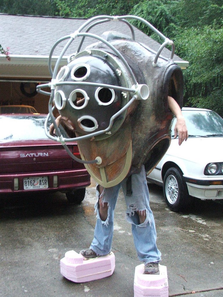 [24/11/2009] Der Bau des Big Daddy Kostümes von Volpin Props (13)