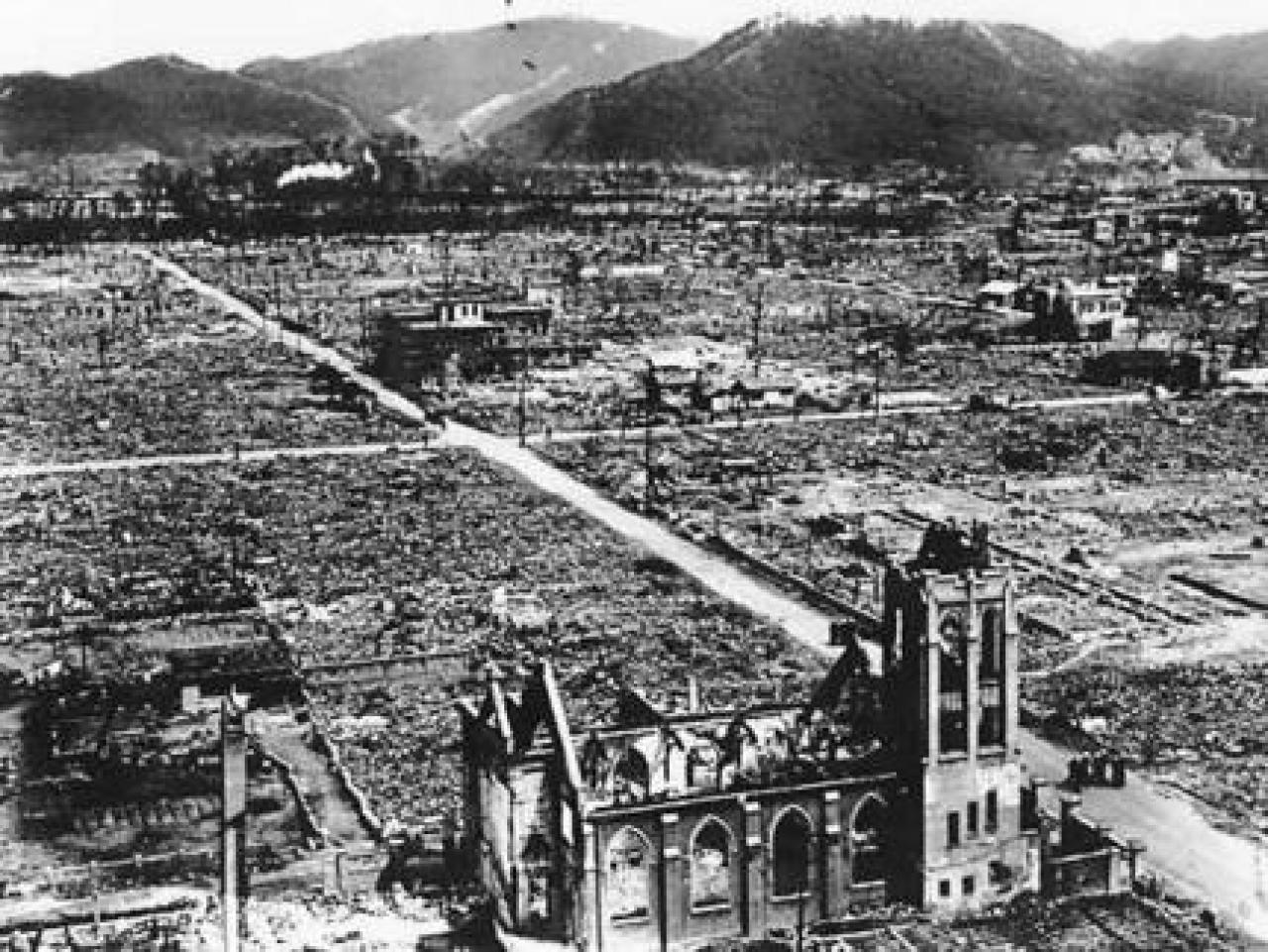 [12/02/2010] Atomare Katastrophe: Hiroshima nach dem Abwurf der Atombombe