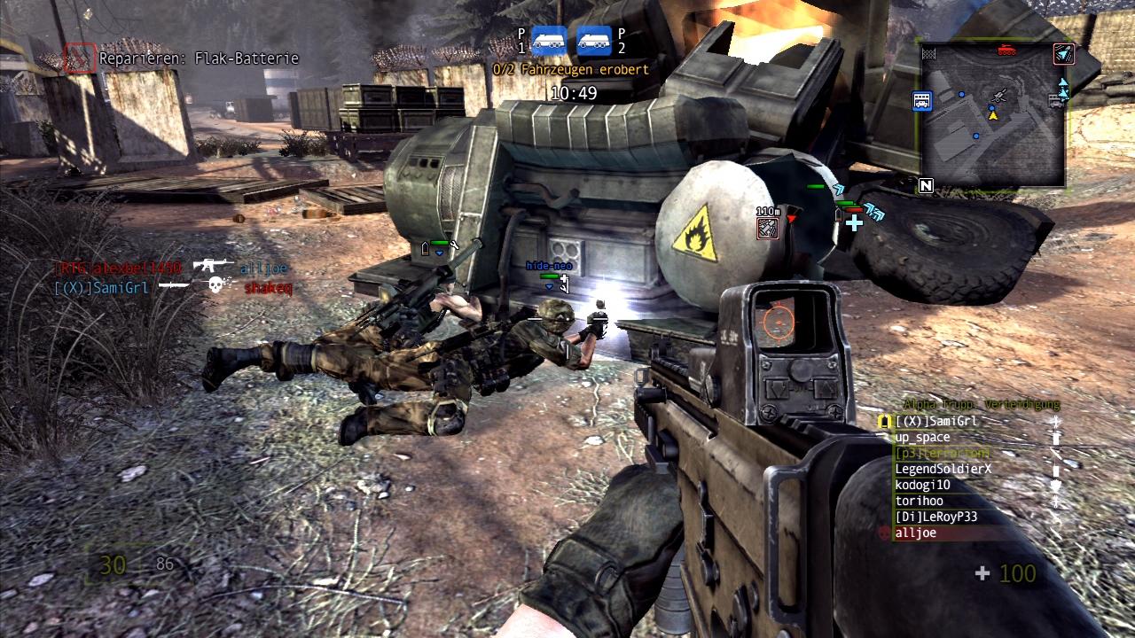 [10/03/2010] Schweißer: Zwei verbündete Unterstützungssoldaten reparieren das zerstörte Flak-Geschütz.