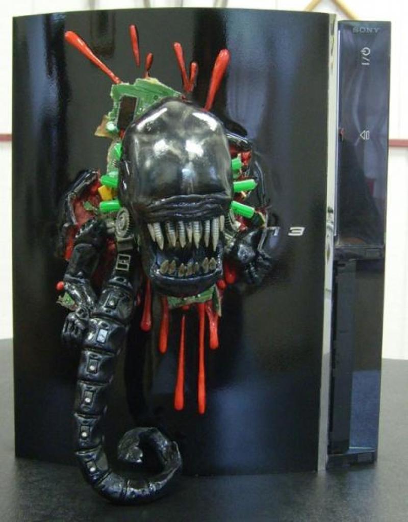 [28/04/2010] Eine PlayStation 3 im fantastischen Aliens-Design. 