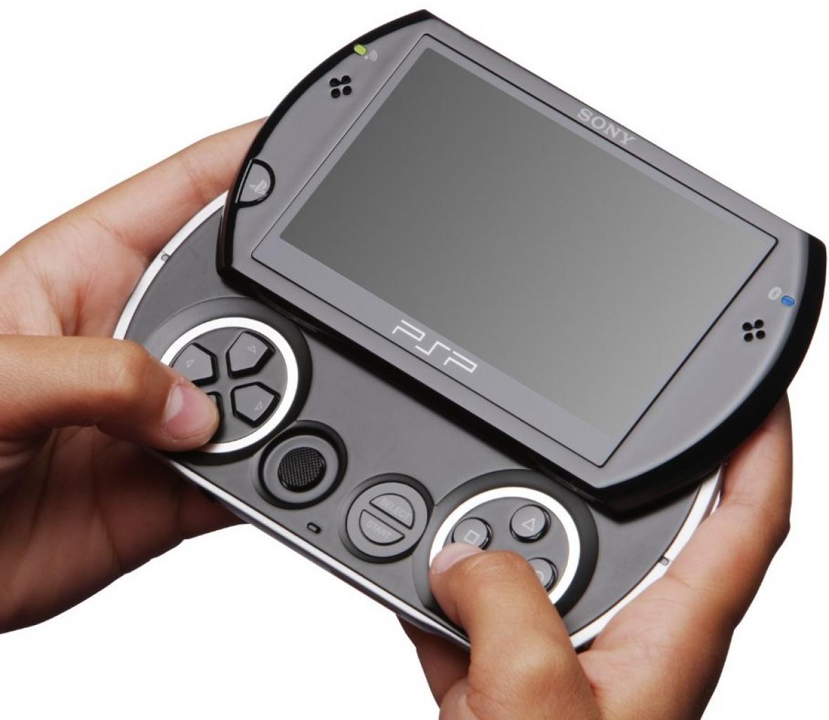 [24/05/2010] PSP Go - Erst seit 2009 auf dem Markt, kann man die PSP Go bereits als Flop bezeichnen. Verkaufszahlen waren unerfreulich, gerade im Vergleich zum Vorgänger. Dazu kamen Probleme mit dem Einzelhandel, der am Spieleverkauf mitverdienen wollte.
