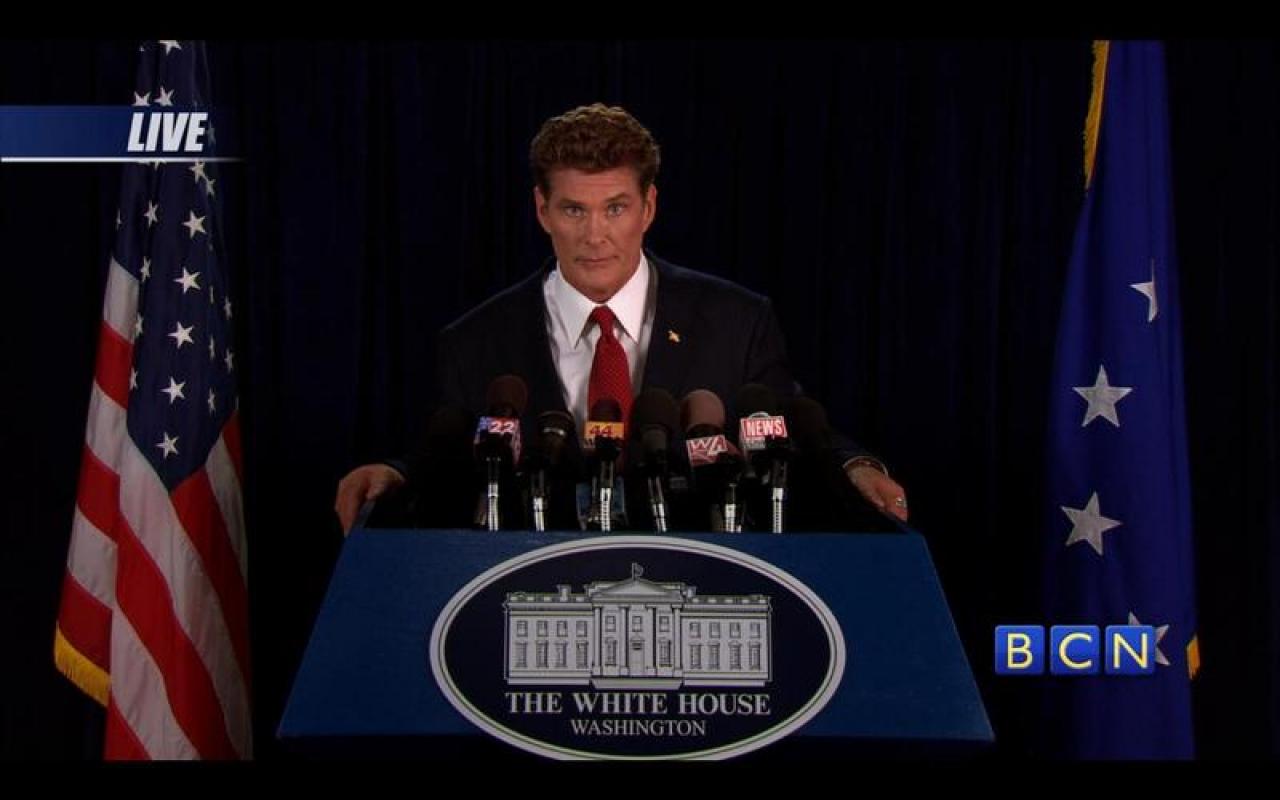 [21/05/2010] Ohne David Hasselhoff wäre die Grenzmauer nicht gefallen, oder etwa doch? Jedenfalls bemühte sich der einstige Baywatch-Star und Sänger um einen Cameo-Auftritt in Command & Conquer: Alarmstufe Rot 3 (siehe Bild). 