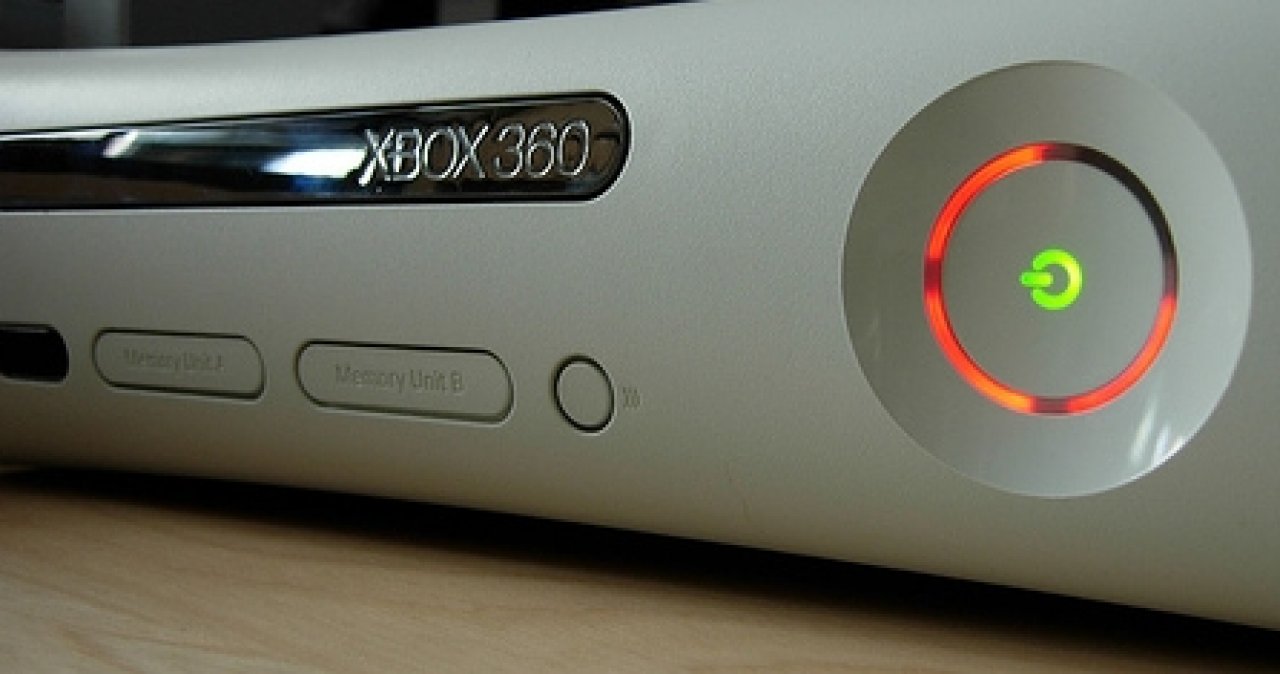 [22/06/2010] Xbox 360 Image - Nach dem Red Ring of Death kommt eine neue Xbox 360, die bereits auf der E3 2010 zerkratzte Discs hervorbringt. Das Image der Xbox 360 ist in Europa angekratzt und wird auch nicht durch Kinect gerettet.