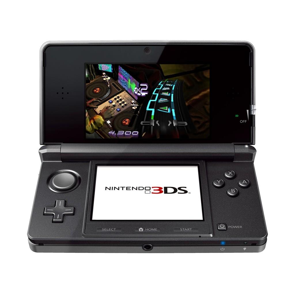 [21/06/2010] Nintendo 3DS - Gehäuse