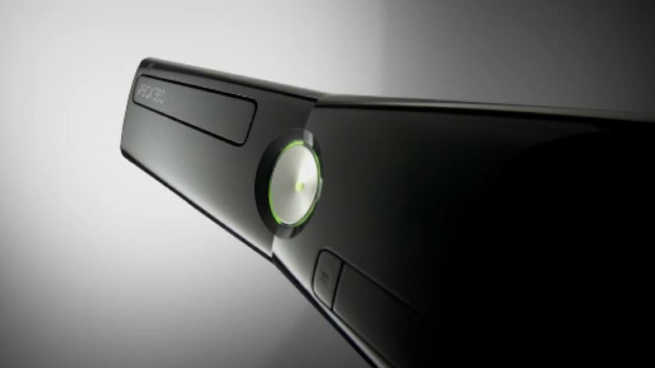 [14/06/2010] Bilder der Xbox 360 Slim. (2)