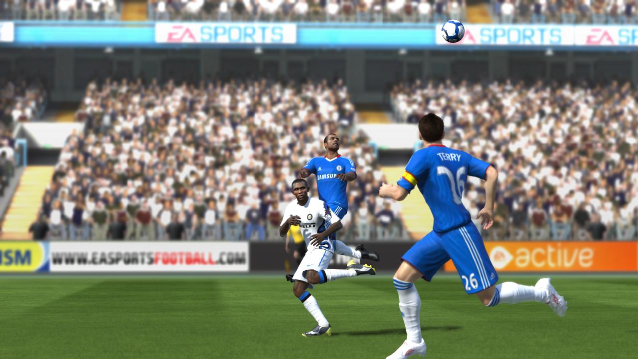 [23/07/2010] Die Stadien wirken zwar lebhafter als noch beim Vorgänger FIFA 10, im Vergleich zum WM-Spiel fällt die Atmosphäre jedoch qualitativ meilenweit ab.