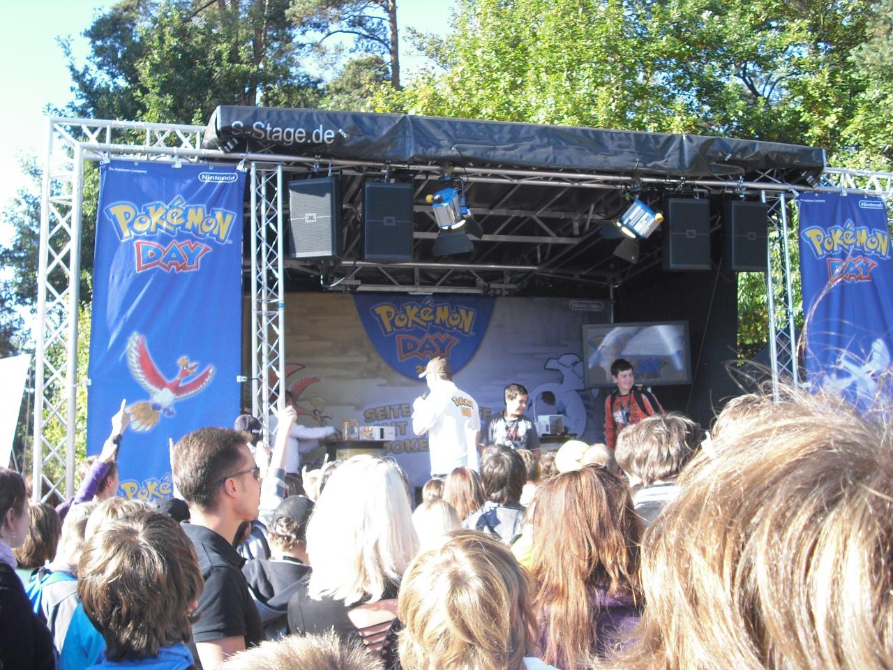 [11/10/2010] Die Veranstaltung war mit knapp 3000 Leuten gut besucht.