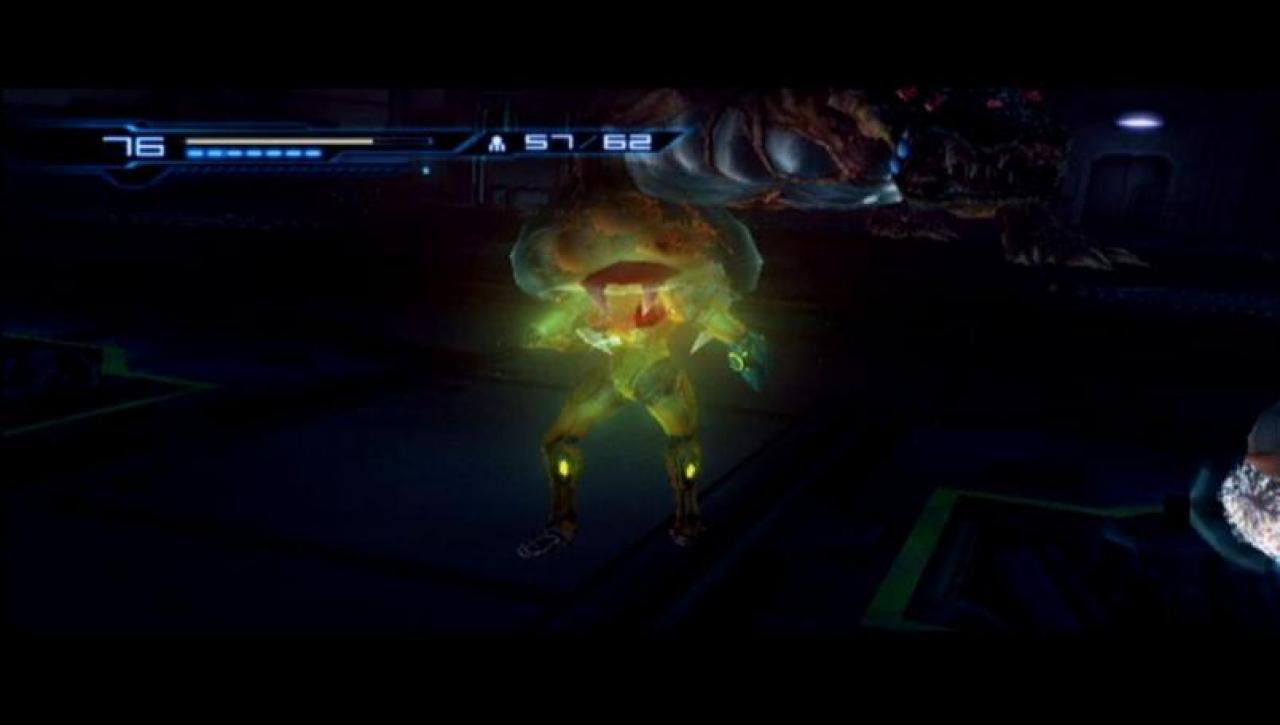 [29/10/2010] Metroid-Königin - Friert die angreifenden Metroids ein und vernichtet sie mit Super-Raketen. Wenn sie euch erwischen, schüttelt sie mittels Bomben ab. Vergesst nicht, gleichzeitig den Rammattacken der Königin auszuweichen! Sobald alle Gegner besiegt sind, konzentriert ihr euch auf den Boss. Haltet euch seitlich von ihm, um seinen Schüssen auszuweichen, und feuert mit Super-Raketen auf die Kristalle am Kopf. Nach der Zwischensequenz feuert ihr mit Charge Beams auf den Bauch des Monsters. Sobald es das Maul öffnet, schießt ihr einen Grapple Beam hinein und zieht euch in seinen Magen, wo ihr eine Power-Bombe legt.