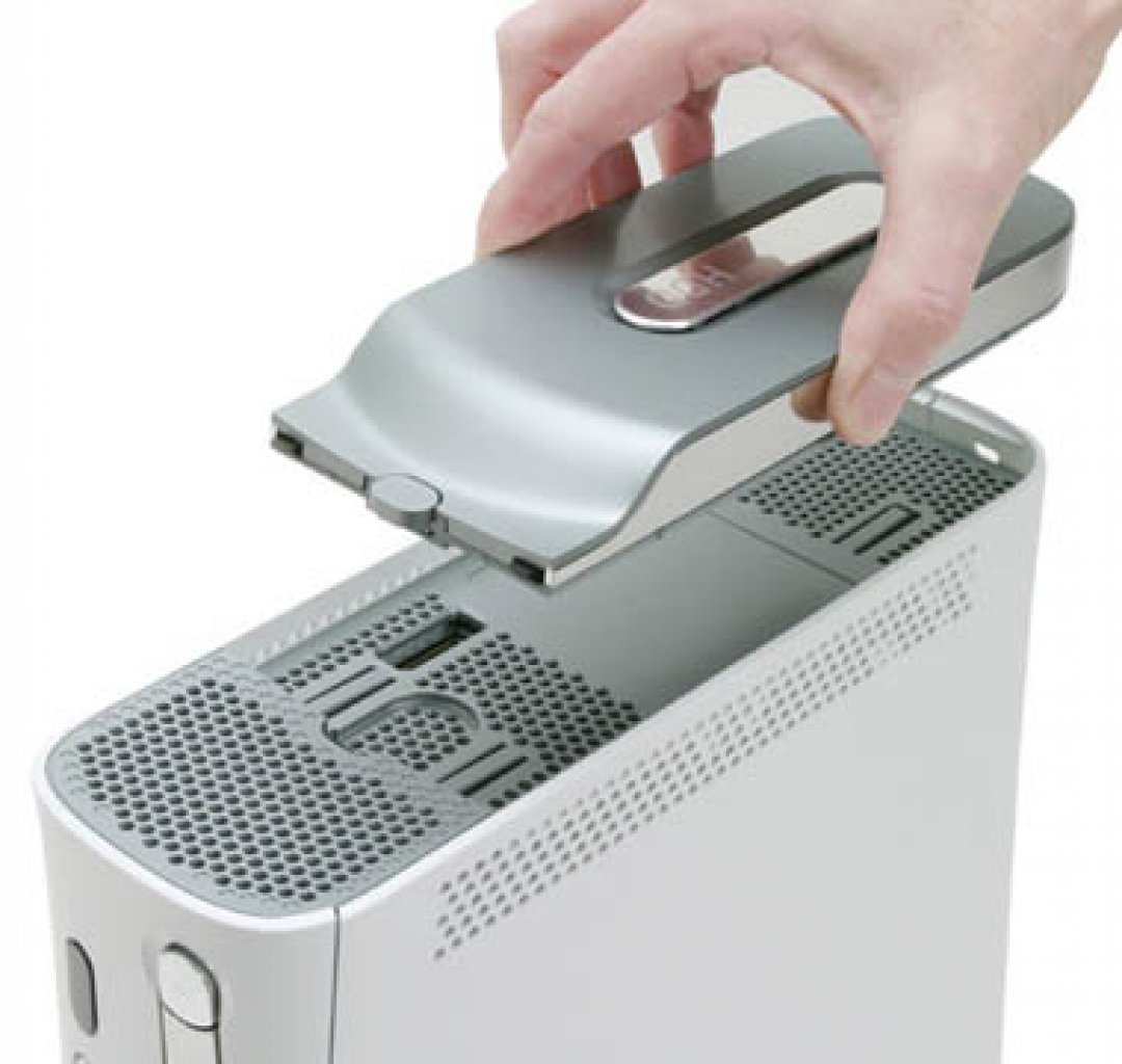 [26/11/2010] Spiele optional installieren - Seit dem NXE-Update im vergangenen Jahr können auf der Xbox 360 alle Spiele optional installiert werden. Dadurch läuft die Konsole wesentlich leiser. Die Installation ist aber keine Pflicht.
