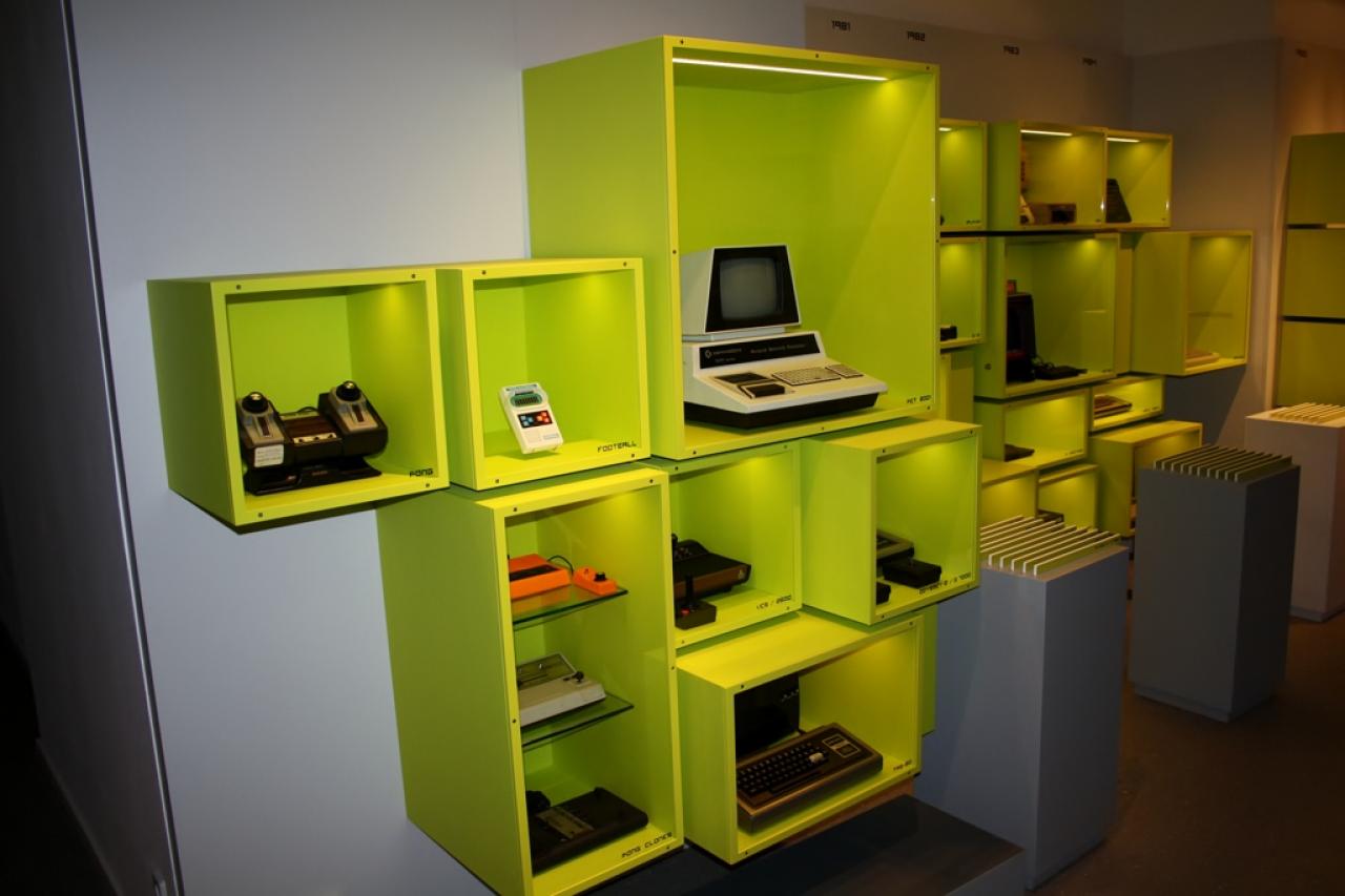 [01/02/2011] Das Computer-Spiele-Museum in Berlin zeigt Tausende von Ausstellungsstücken, darunter viel kultige Hardware, Spiele-Klassiker und Magazine. (32)