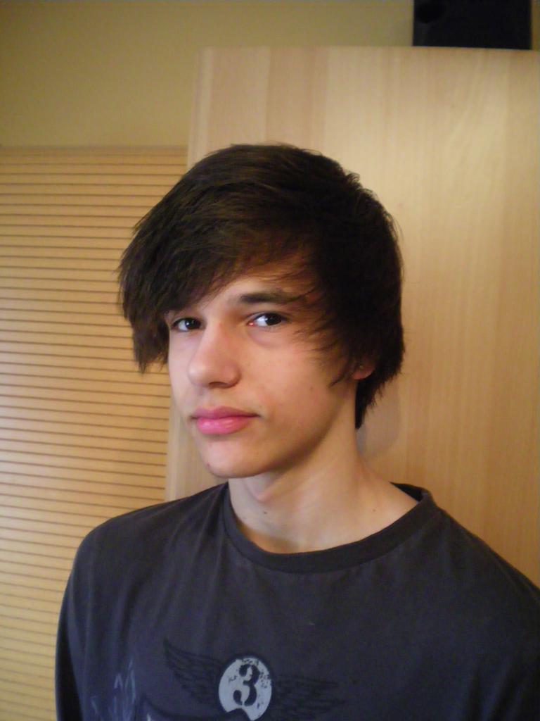[10/03/2011] Wahnsinn: Daniel aus Salzweg hat ALLE 646 Pokémon gesammelt!