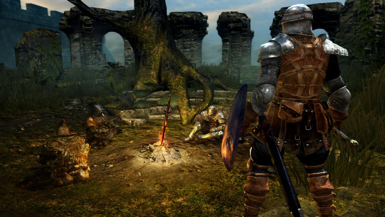 [05/03/2011] Dark Souls Komplettlösung - Am Feuerband-Schrein angekommen erreicht ihr das erste Leuchtfeuer und steigt dort im Level auf. Erkundet die Umgebung, haltet euch aber vom Friedhof fern.