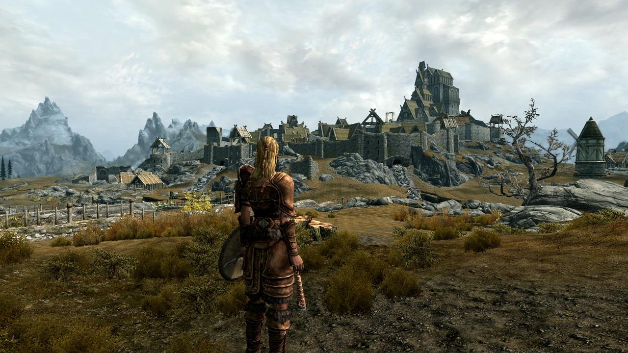 [10/06/2011] Skyrim - Auf dem ersten Weg nach Weißlauf sind wir geplättet von der eindrucksvollen Kulisse. Wir wollen sofort Rohstoffe finden, Schmieden, Craften und mehr. Was für eine Spielwelt.