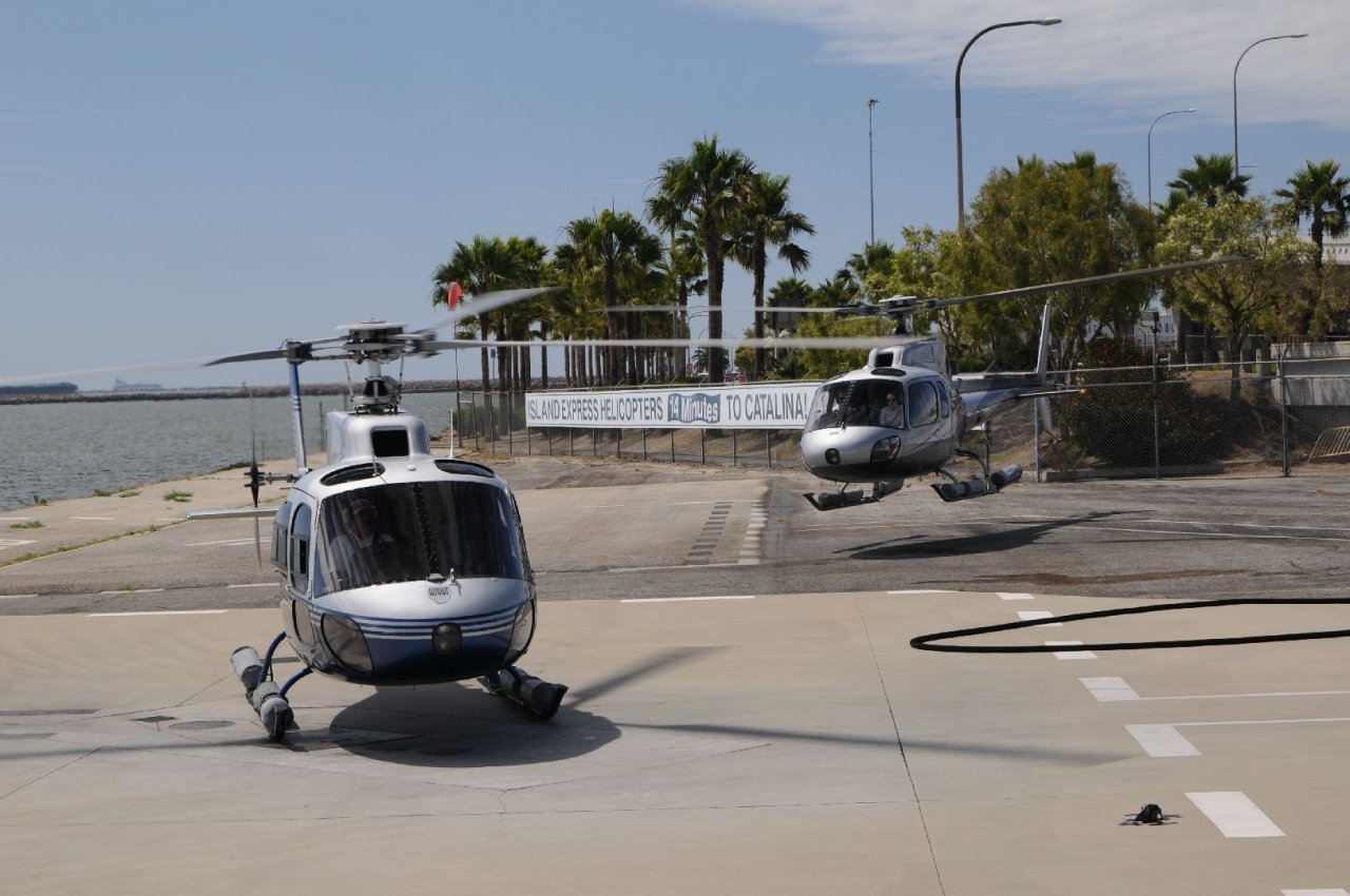 [06/06/2011] Und mit diesen Helikoptern ging es nach Cataline Island.