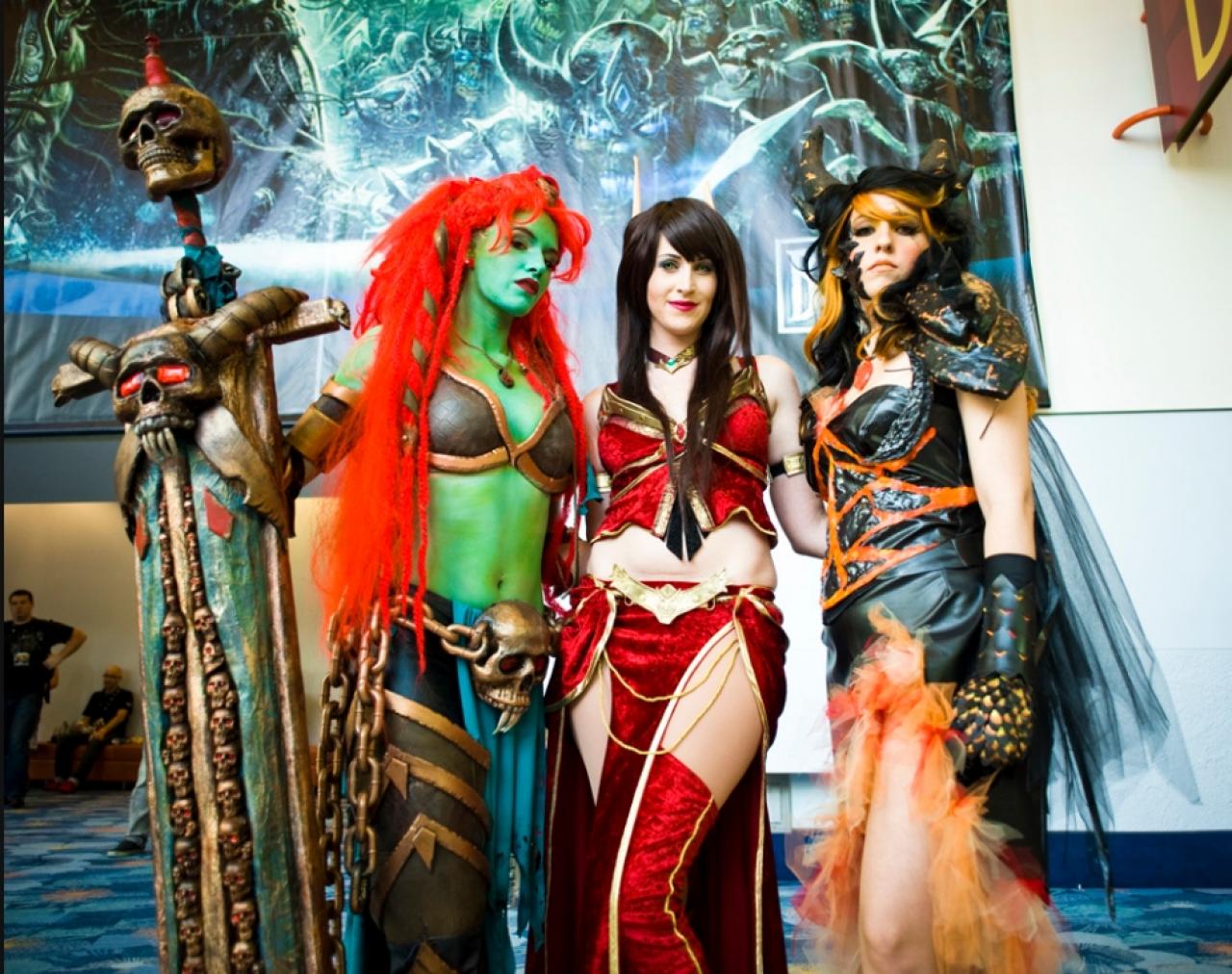[31/10/2011] Blizzards Warcraft-Universum hat eine riesige Fangemeinde. Regisseur Duncan Jones hat nun mit den Dreharbeiten zum Azeroth-Abenteuer begonnen. (6)