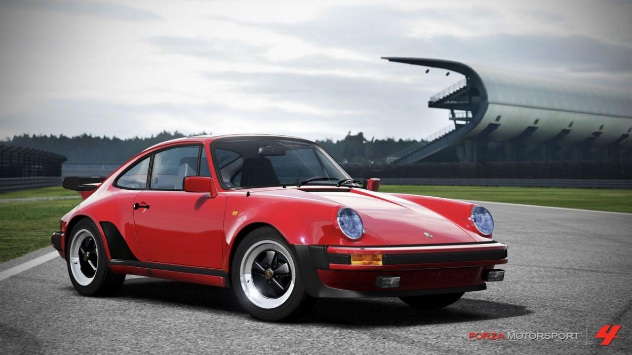 [05/12/2012] Forza - der dritte Teil nahm es grafisch mit Sonys Gran Turismo 5 auf, obwohl Sonys Rennspiel erst ein knappes Jahr später erschien. Forza 4 dürfte inzwischen die optisch beeindruckendsten Karren für Motorsport-Fans bieten. 