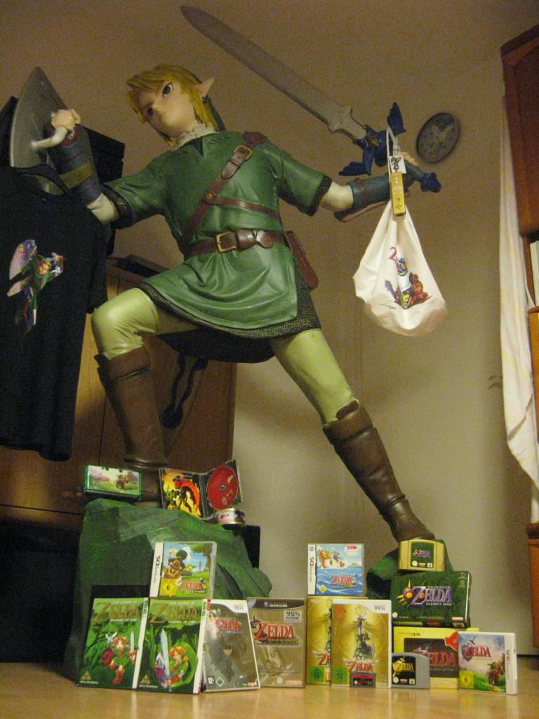 [03/12/2012] Das Foto zeigt die Zelda-Prunkstücke von 