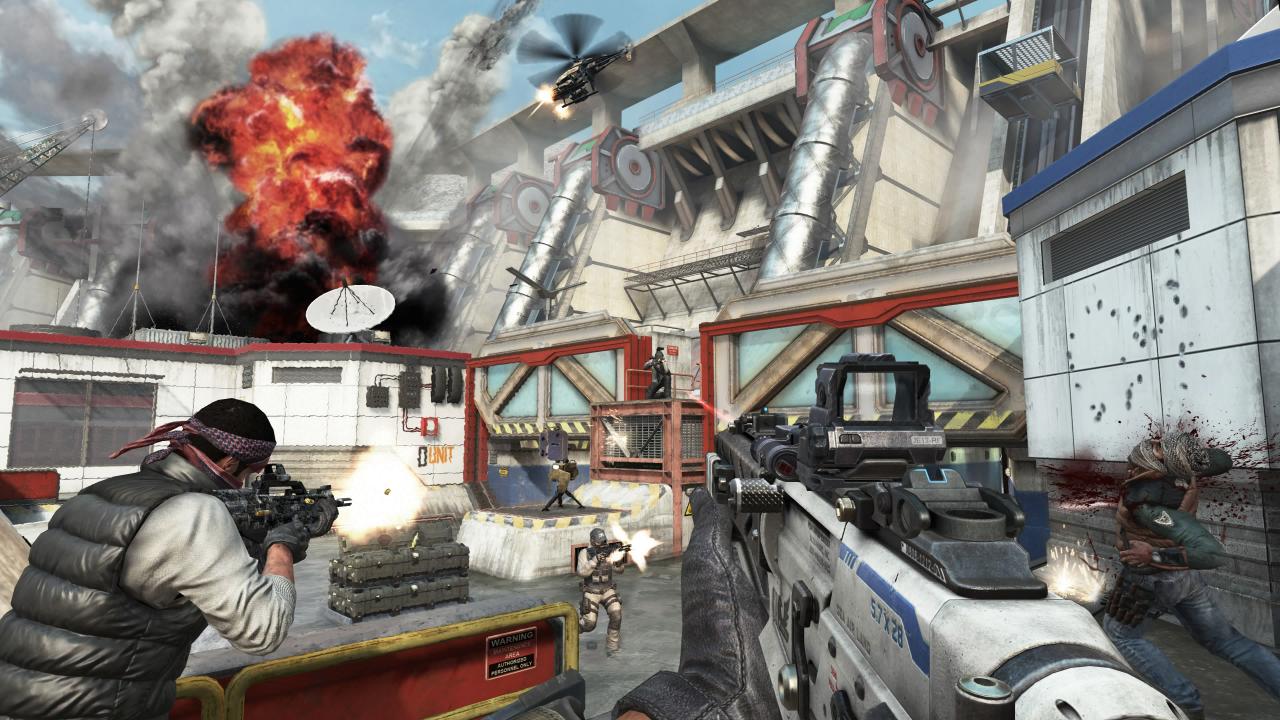 [28/01/2013] Call of Duty: Black Ops 2 Revolution Preview - Schauplatz der Karte Hydro ist ein Wasserkraftwerk auf einem Staudamm. In der Mitte: Ein Überlauf, dessen Wassermassen alles in die Tiefe reißen - wir nageln daher unsere Gegner darin fest.