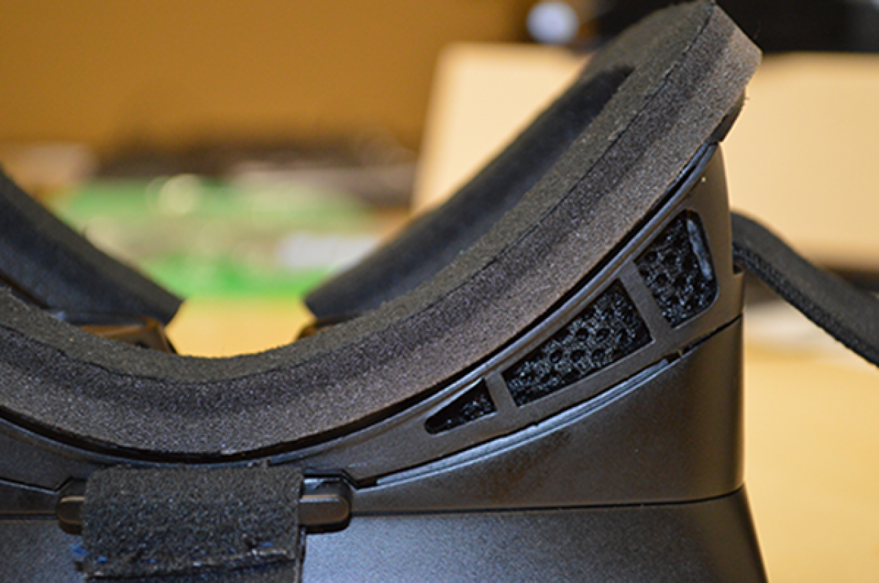 [19/01/2013] Oculus Rift im Hands On-Test: Reporter Sebastian Stange hat das Virtual Reality Headset auf der GDC 2013 ausprobiert. (3)