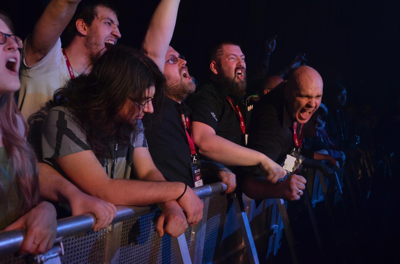 [03/05/2013] Die große Abschiedsparty: Das Fanfest 2013 geht mit lauter Musik und guter Stimmung zu Ende. (7)