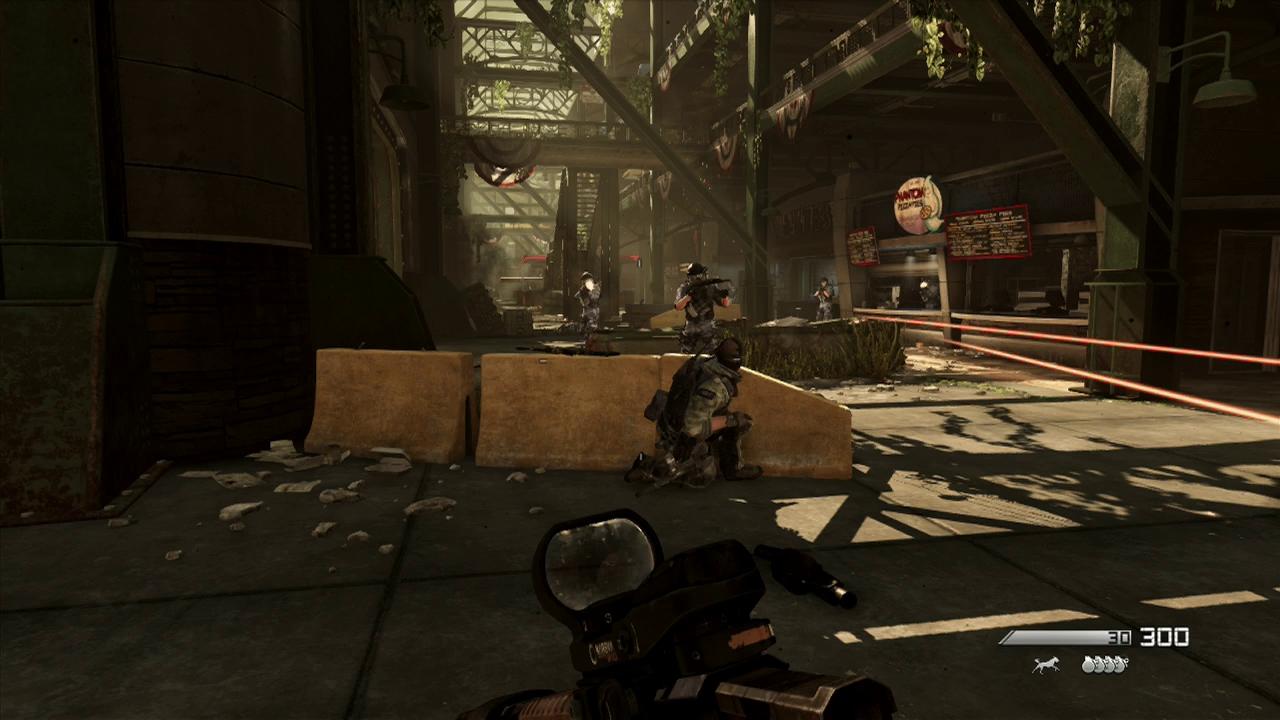 [04/11/2013] Das typische Gefühl, Gegnerwellen stoppen ab einem bestimmten Punkt, wird in Ghosts durch die Anwesenheit eures Squads geschickt kaschiert.