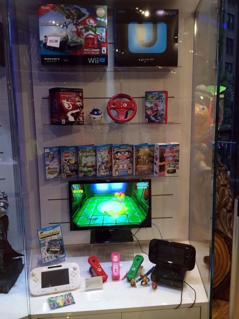 [25/09/2014] Nintendo World in New York: Das Nintendo-Kaufhaus ist Teil des Rockefeller Centers, eine der bekanntesten Adressen in Manhattan. (18)