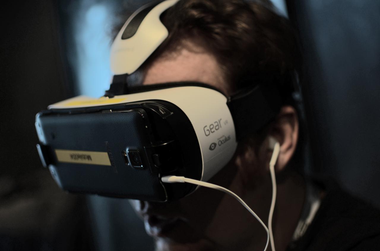 [24/03/2015] Gear VR entstand zusammen mit Oculus VR.