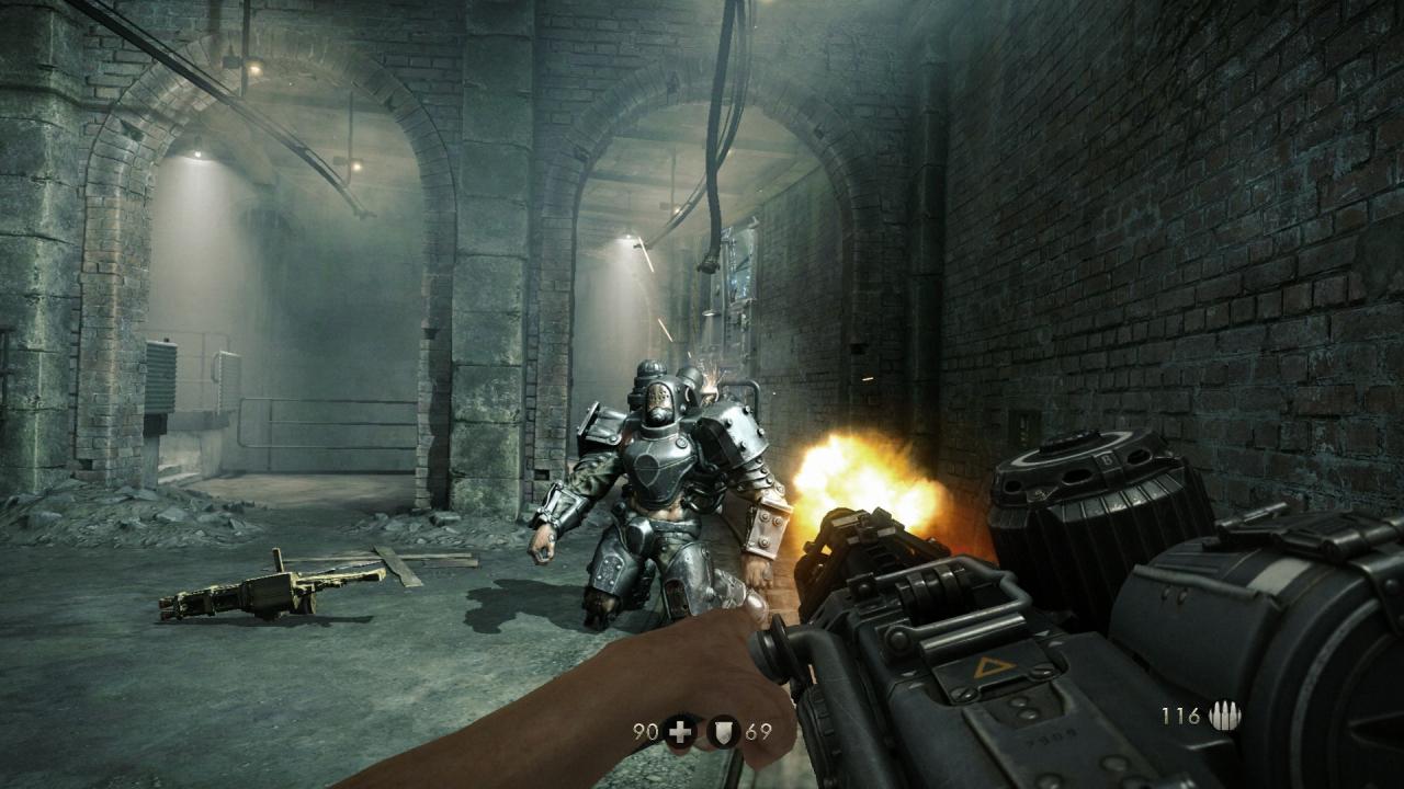 [08/05/2015] Burg Wolfenstein ist natürlich gut geschützt, unter anderem durch diese schlagkräftigen Elektro-Soldaten (PC)