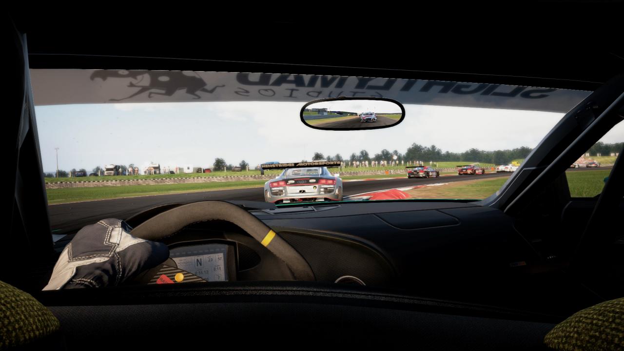 [05/05/2015] Die Helmkamera ist phänomenal - der automatische Blick zum Kurveninneren hilft ungemein beim schnellen Fahren. (PS4)