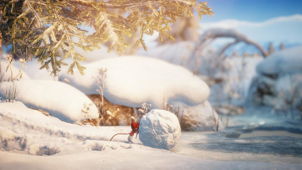 [04/02/2016] Wir wälzen einen Tannenzapfen im Schnee. Das Ergebnis: ein Schneeball!