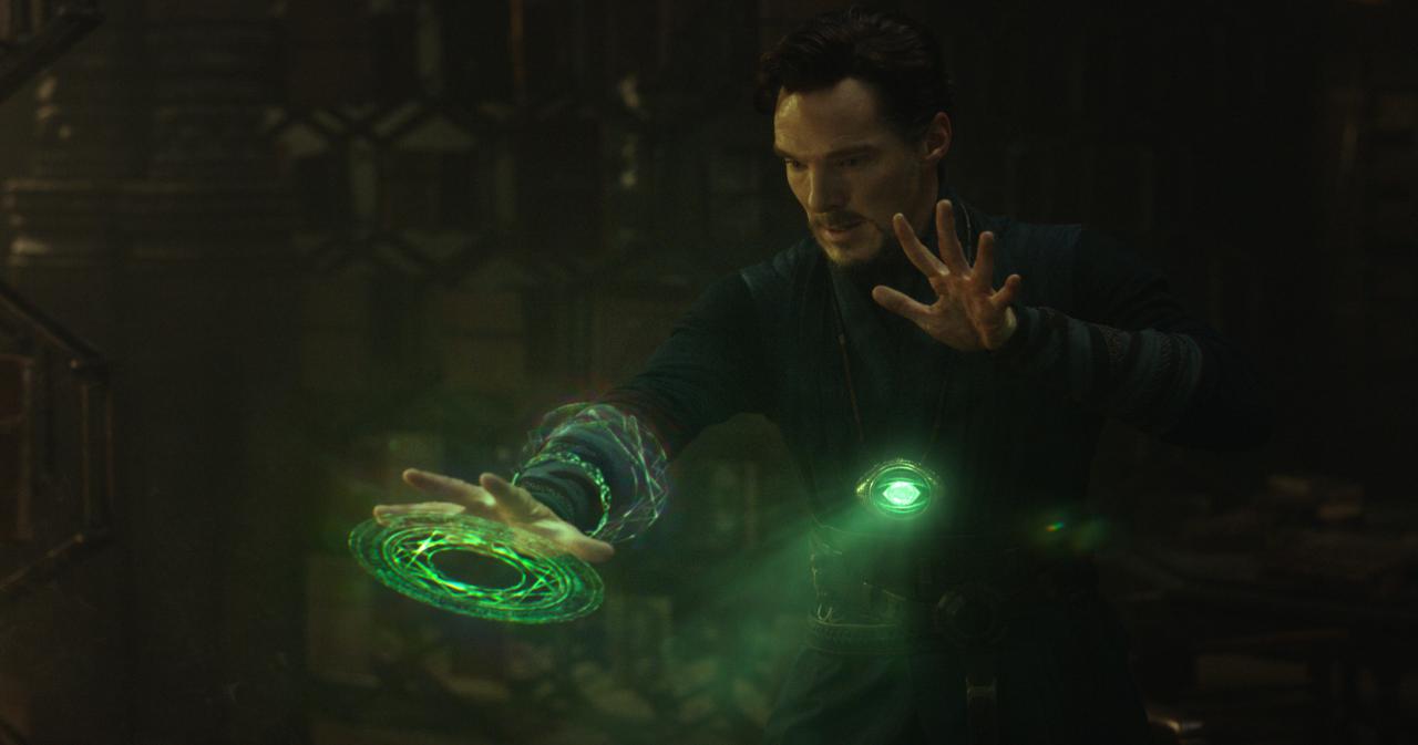 [18/08/2016] Doctor Strange benutzt den Zeitstein.