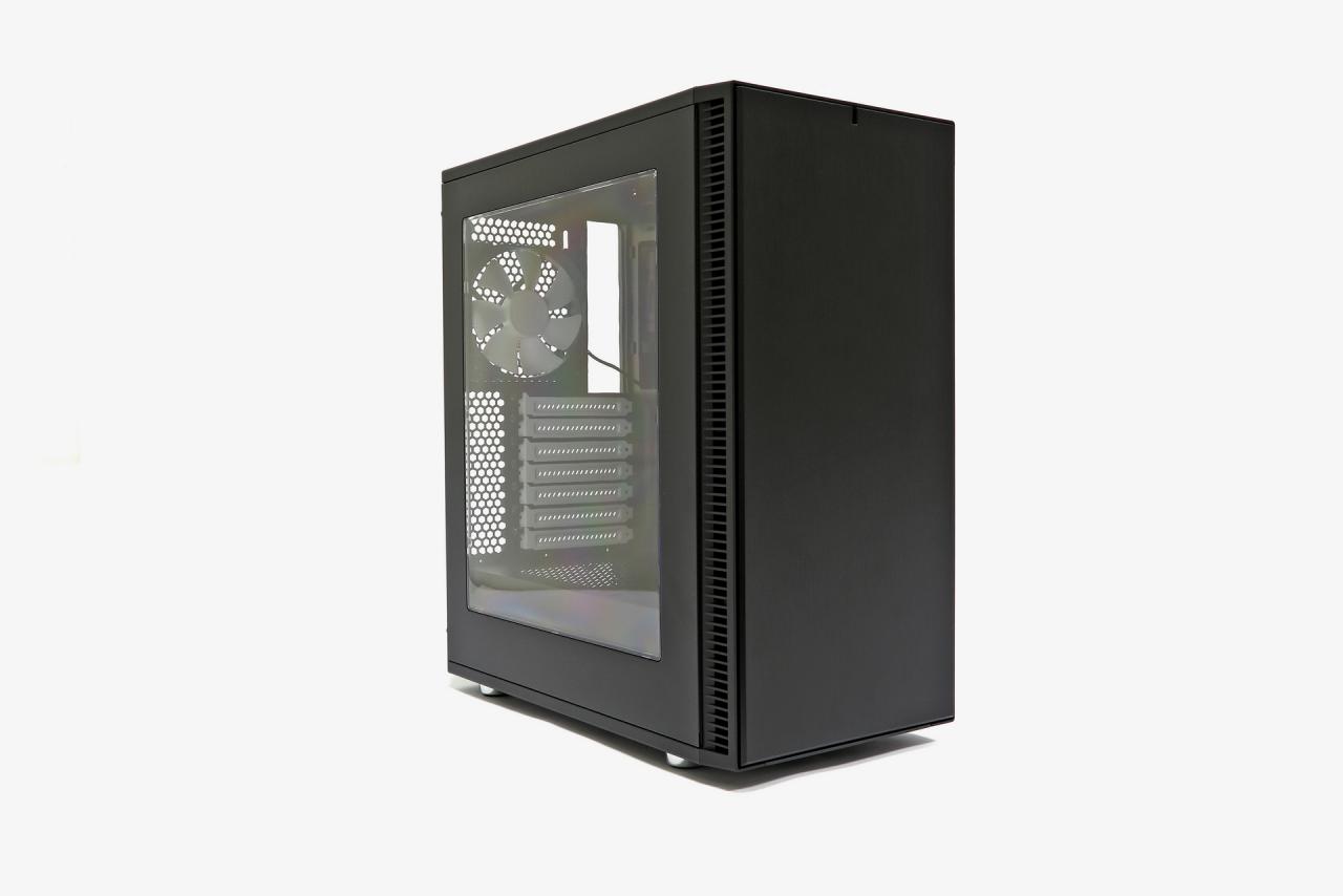 [31/10/2016] Fractal Design Define C