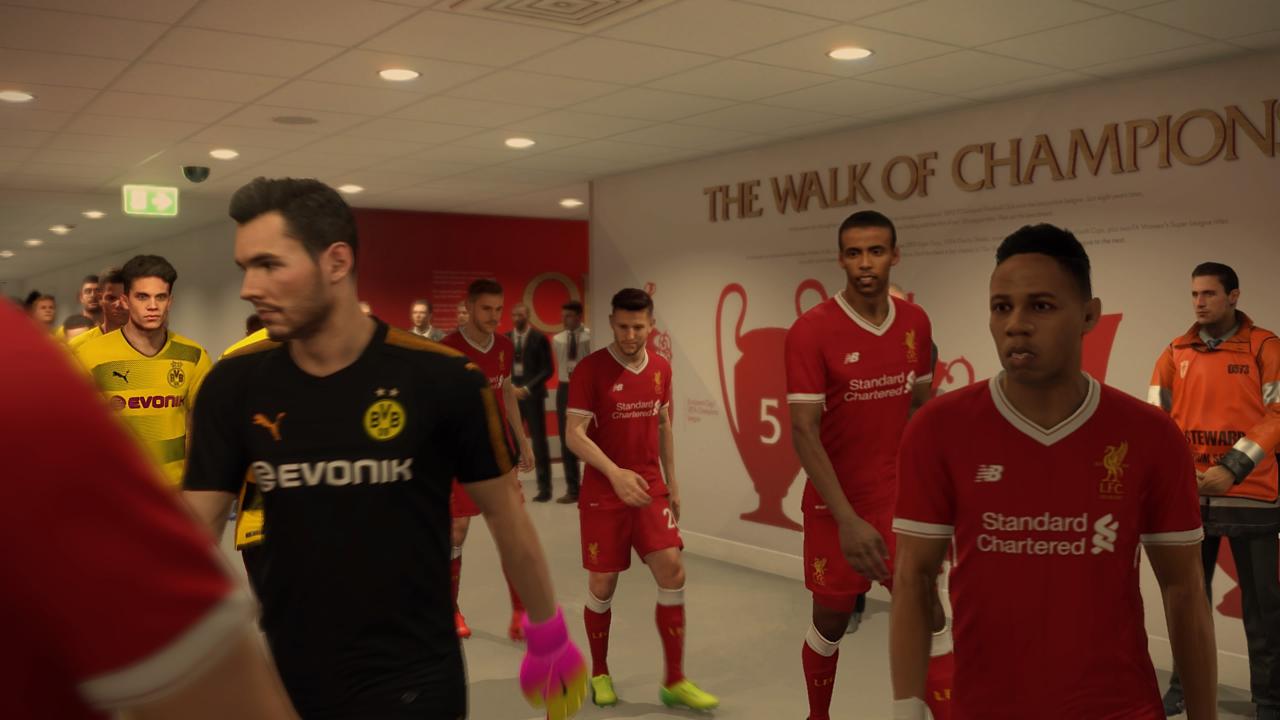[27/06/2017] Von Borussia Dortmund und dem FC Liverpool haben die Entwickler Ganzkörper-Scans angefertigt. Mit welchem Detailgrad die Akteure von nicht exklusiv lizenzierten Mannschaften dargestellt werden, muss sich im fertigen Spiel erst noch zeigen.
